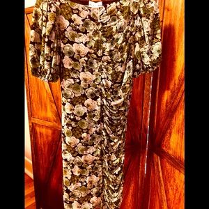 Brand new Ganni dress, with tags. Beautiful $150